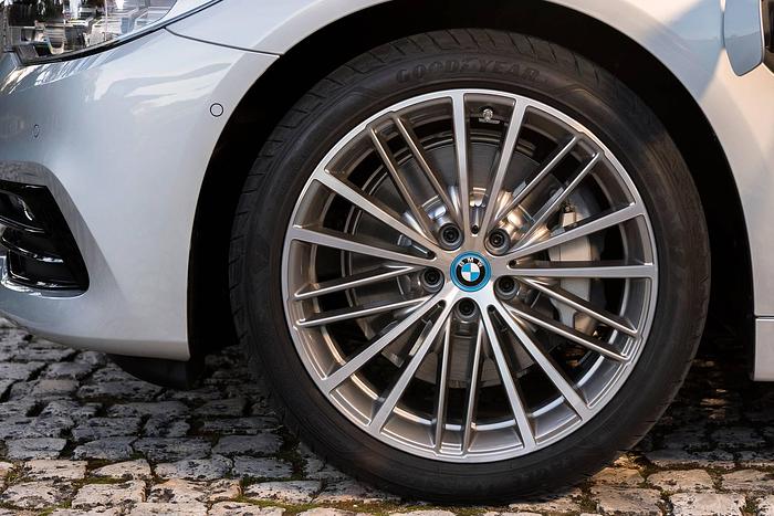 Used 2020 BMW % Series